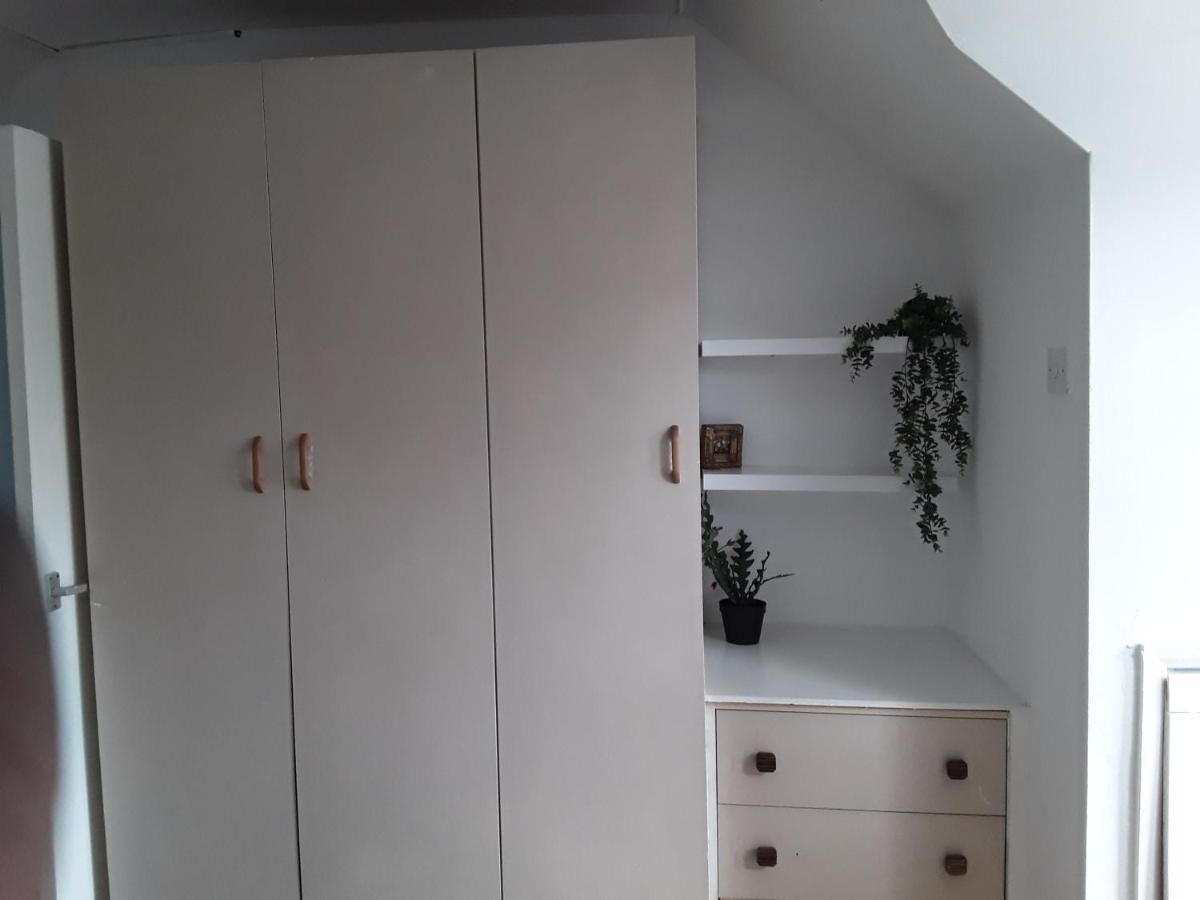 Stunning 1-Bed Apartment In لندن المظهر الخارجي الصورة