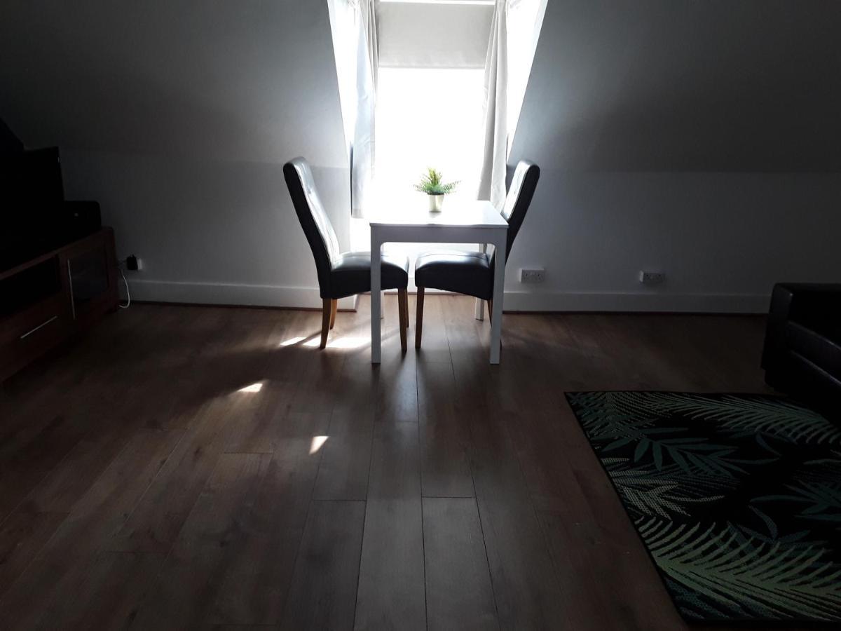 Stunning 1-Bed Apartment In لندن المظهر الخارجي الصورة
