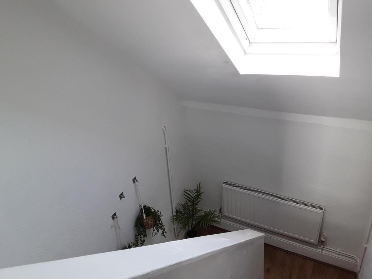Stunning 1-Bed Apartment In لندن المظهر الخارجي الصورة